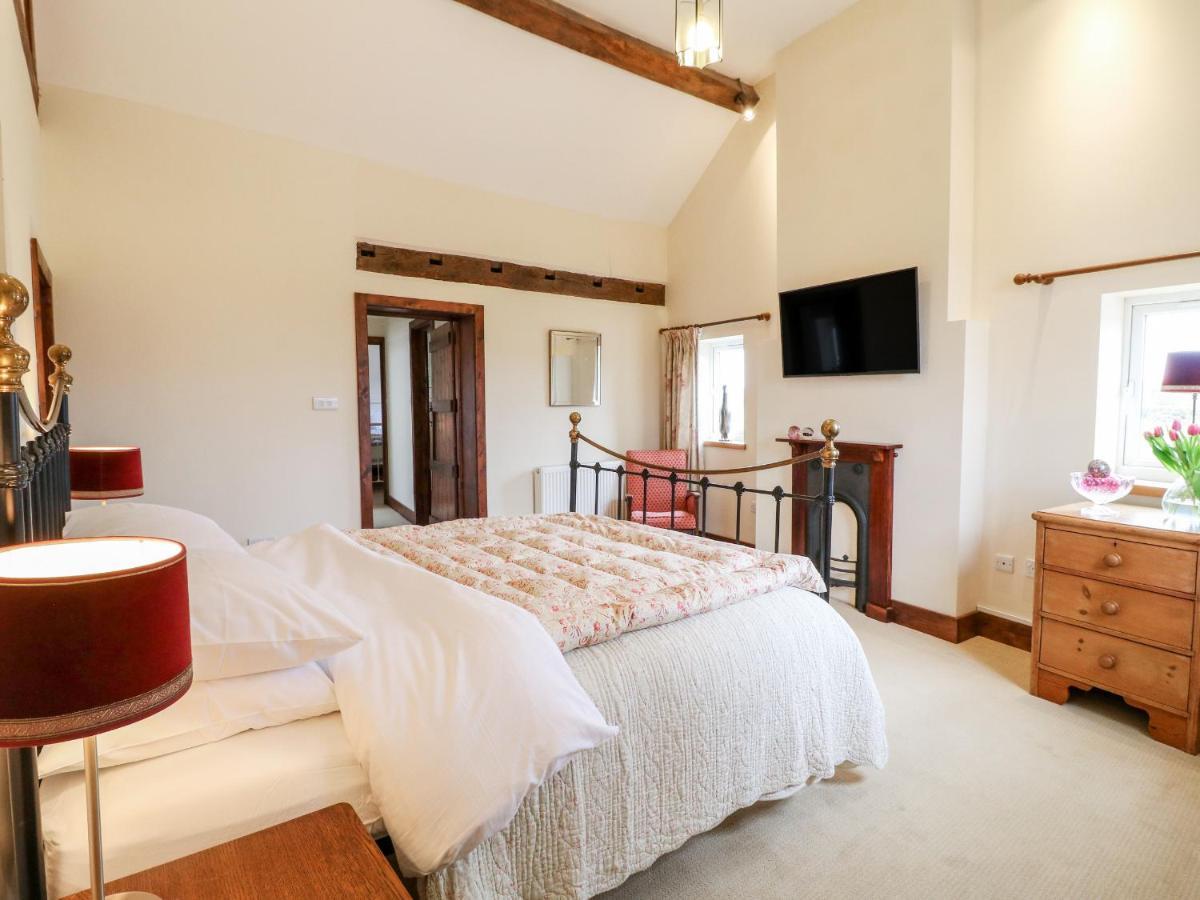 Bellamour End Cottage Рагли Экстерьер фото